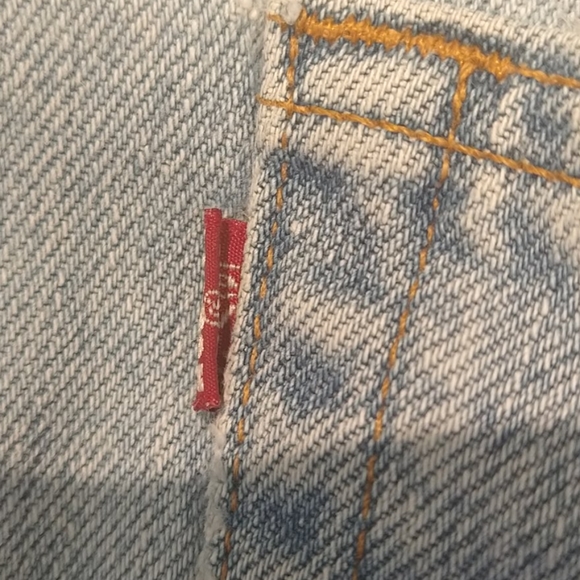 NWOT LEVI'S DESTROYED JEANS SIZE 34 - Picture 5 of 6